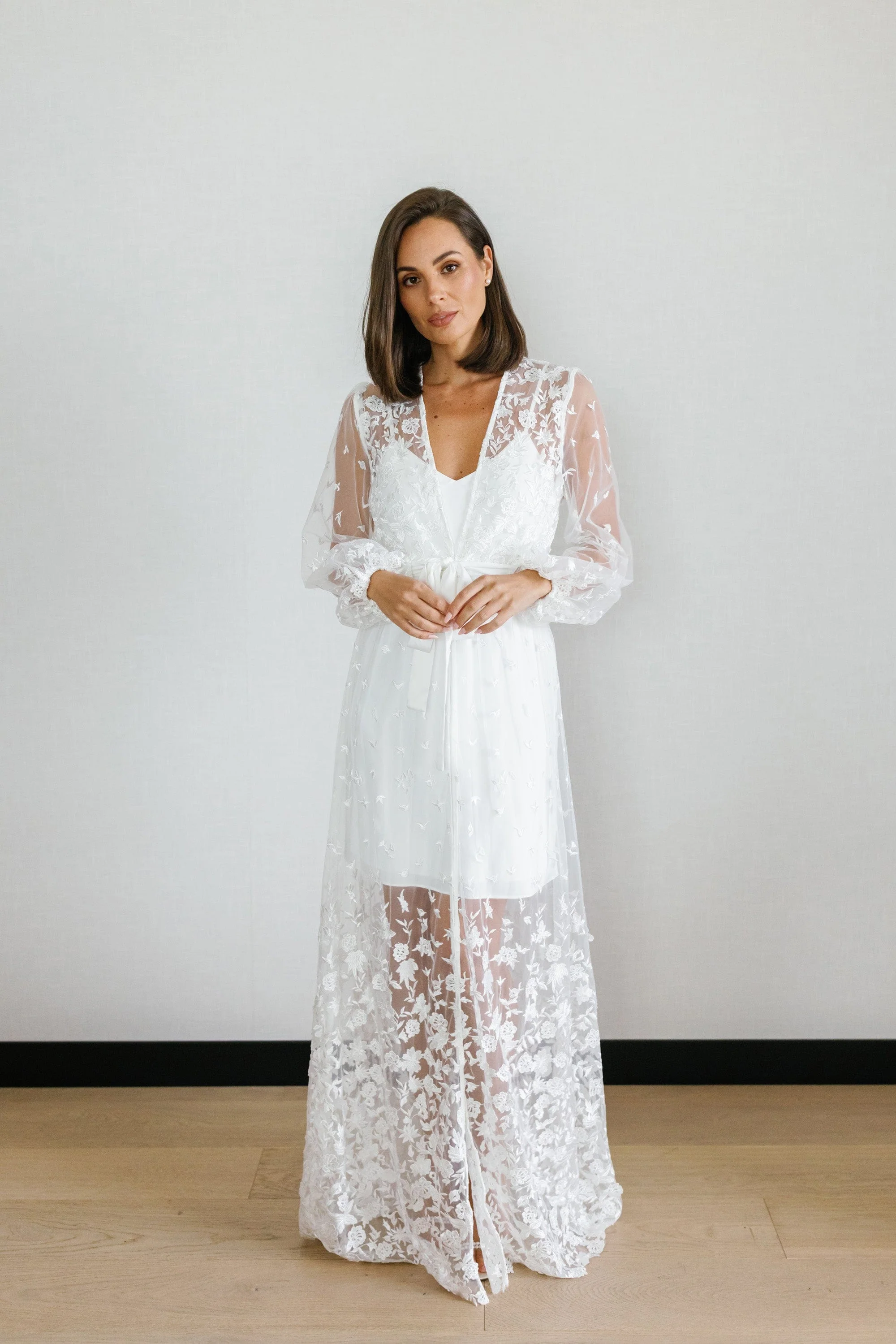 Adele Lace Maxi Bridal Robe - Includes Slip - Image 2
